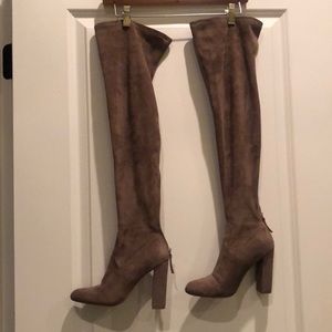 Women’s over the knees boots